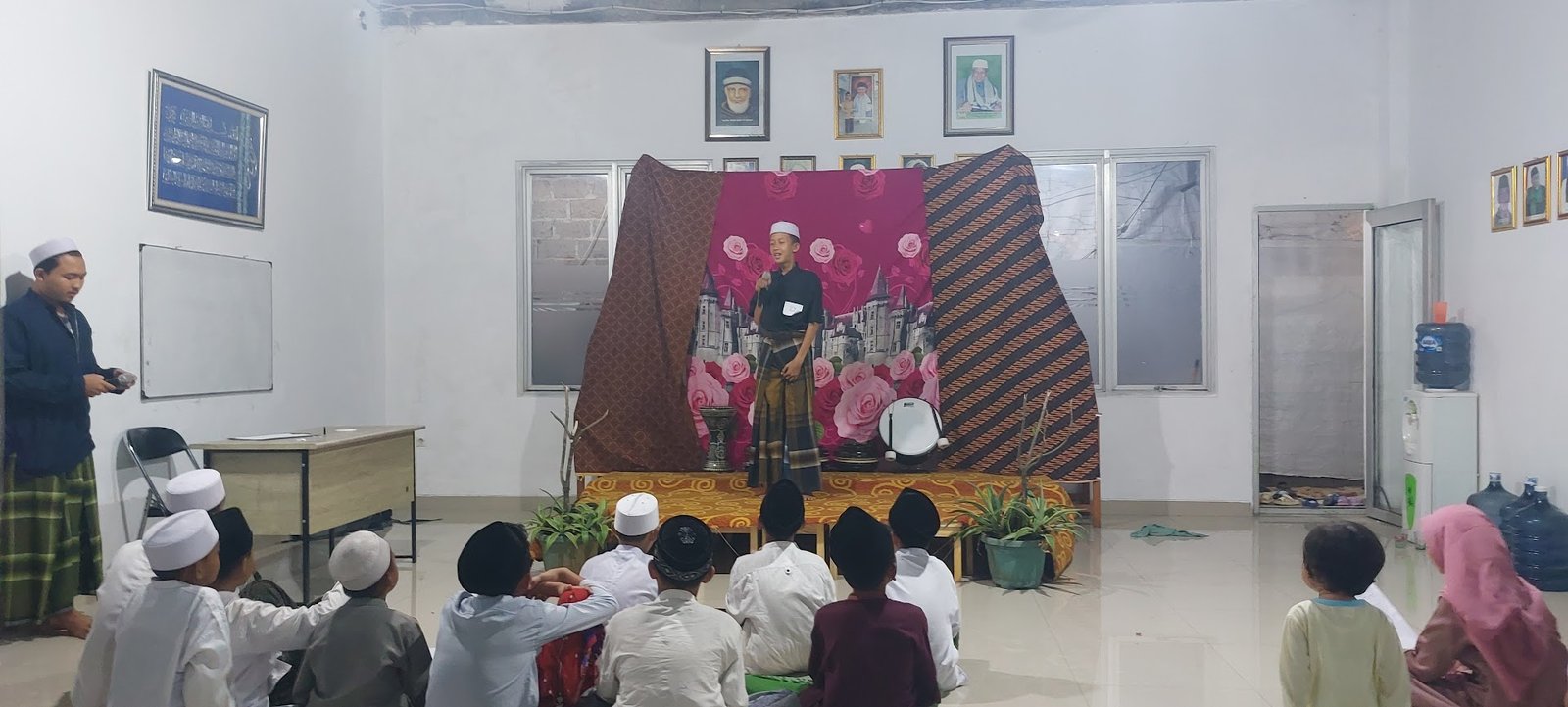 Kegiatan bahasa Arab dan Inggris